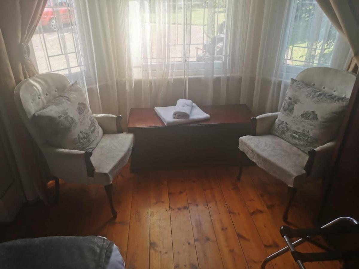 Tom'S Place Guest House Harrismith Buitenkant foto