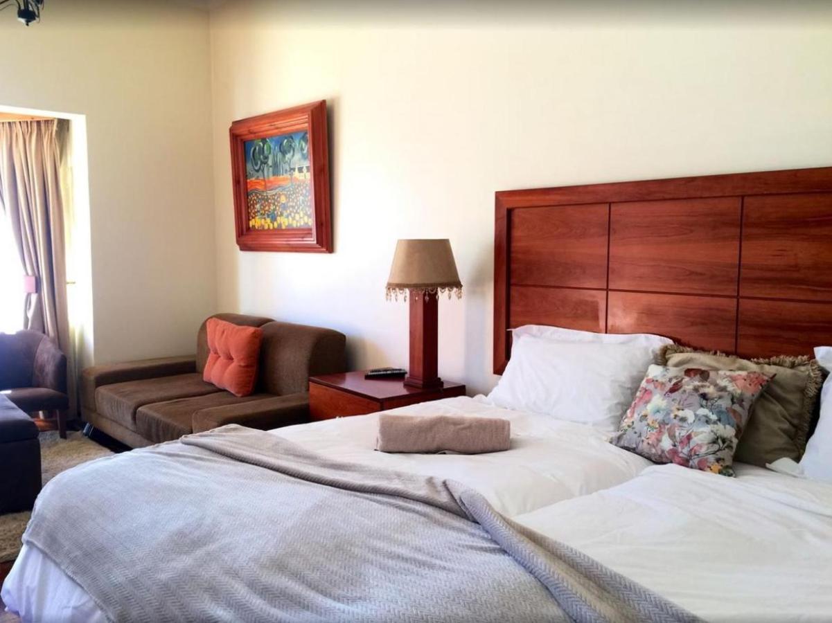 Tom'S Place Guest House Harrismith Buitenkant foto